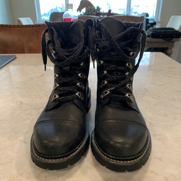 frye women's snow boots